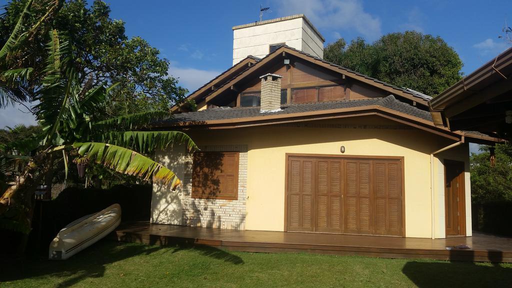 Casa da Márcia - Guarda do Embaú Exterior foto